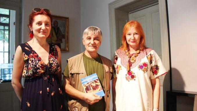 Željka Lovrenčić, Monica Manolachi, Daniel Dragomirescu s Bilosnićevom zbirkom „Odisej“!