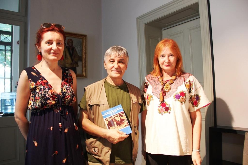 Željka Lovrenčić, Monica Manolachi, Daniel Dragomirescu s Bilosnićevom zbirkom „Odisej“!